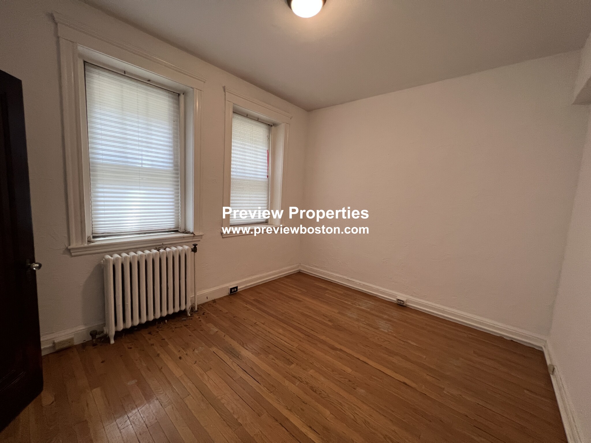 2001 Commonwealth Ave, Brighton