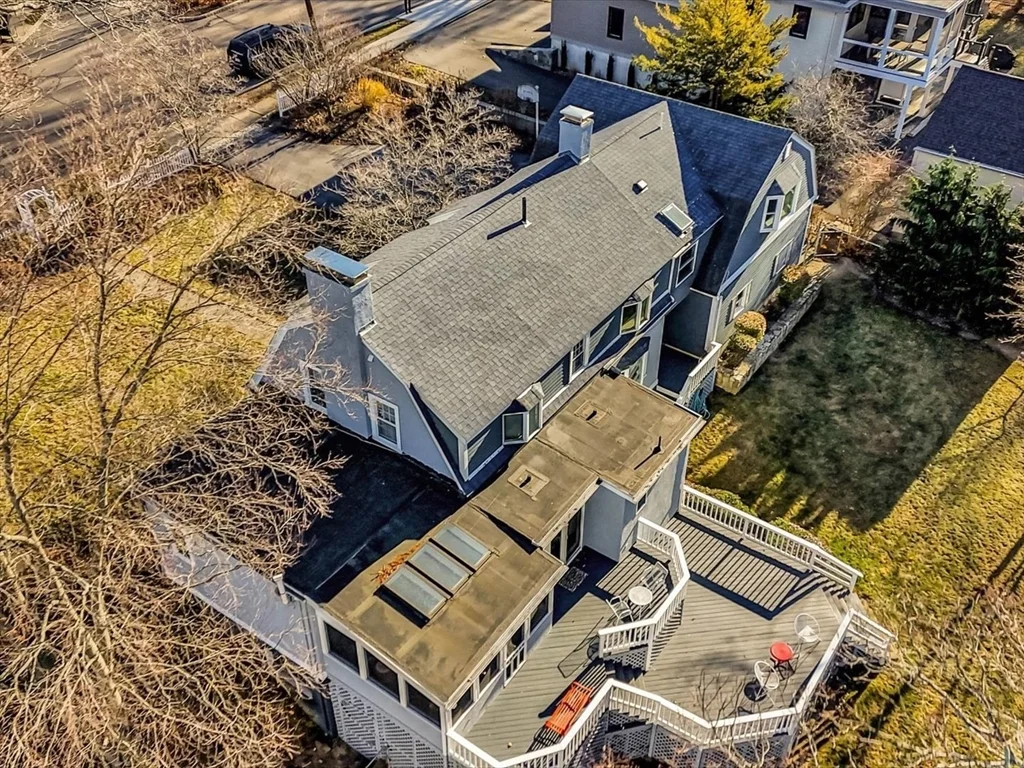 243 Upland Ave, Newton Highlands