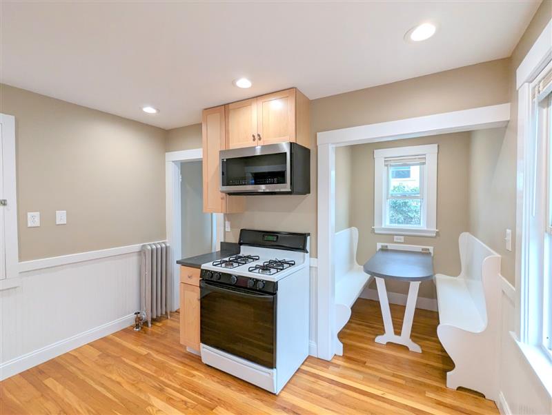 13 Kimball Rd, Watertown