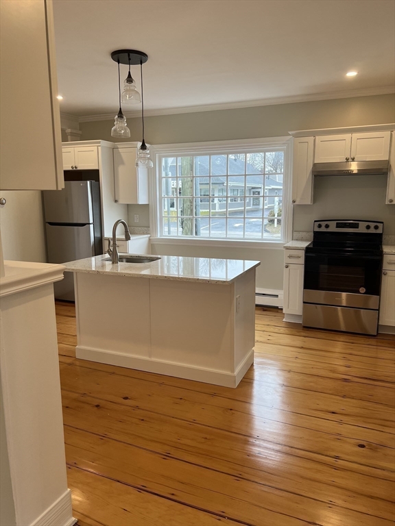 6 Samoset St, Downtown