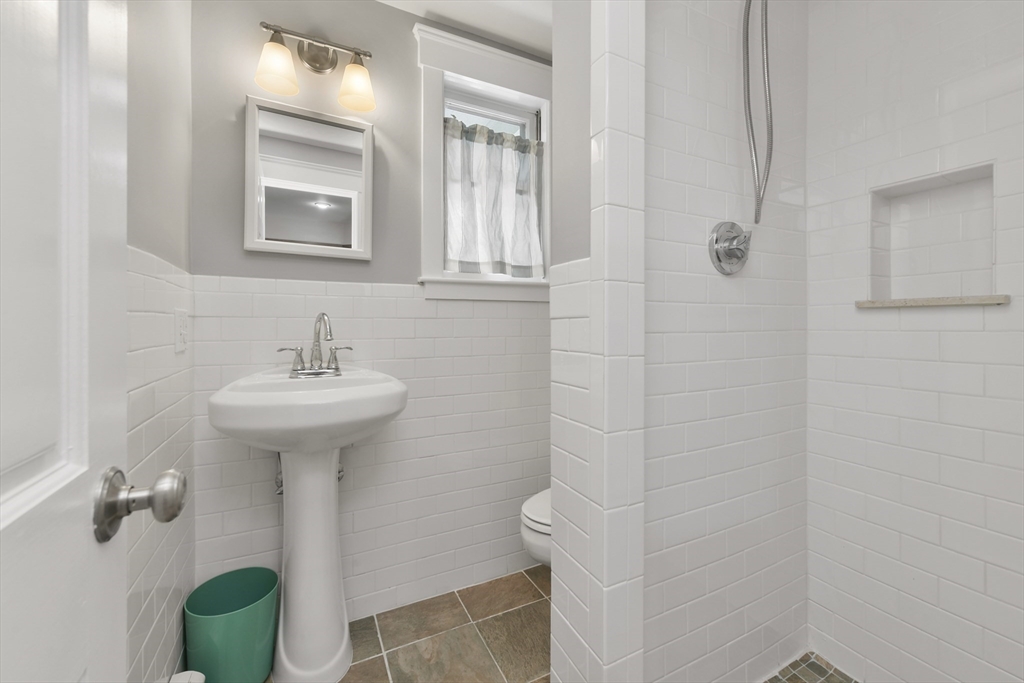 28 Meredith St, West Roxbury