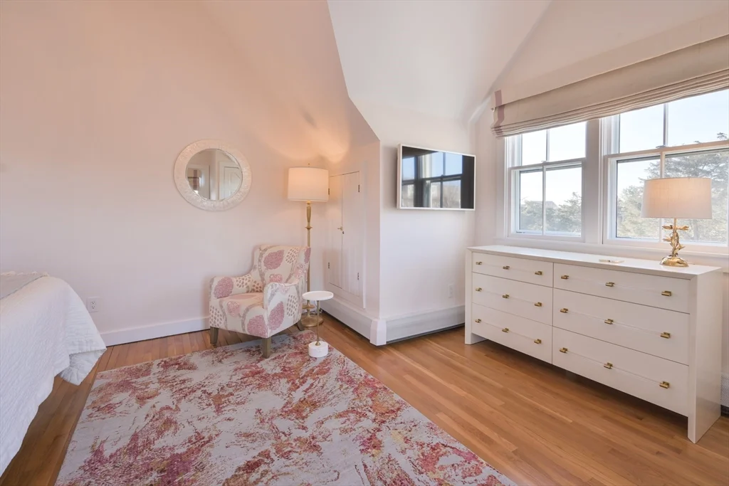 63 Monomoy Rd, Monomoy