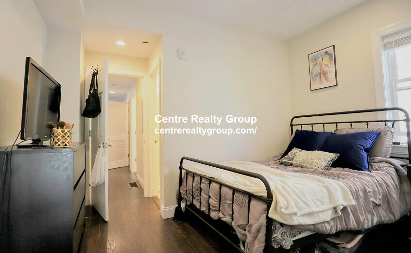 68 Topliff, Dorchester