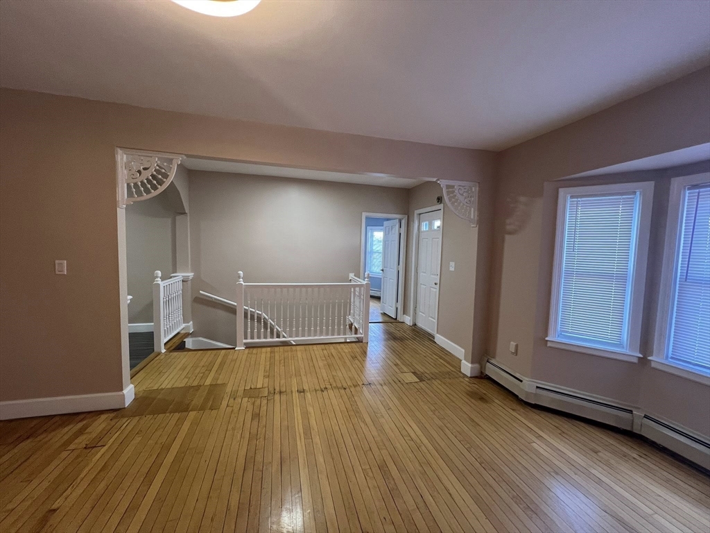 4-6 Greendale Rd, Boston