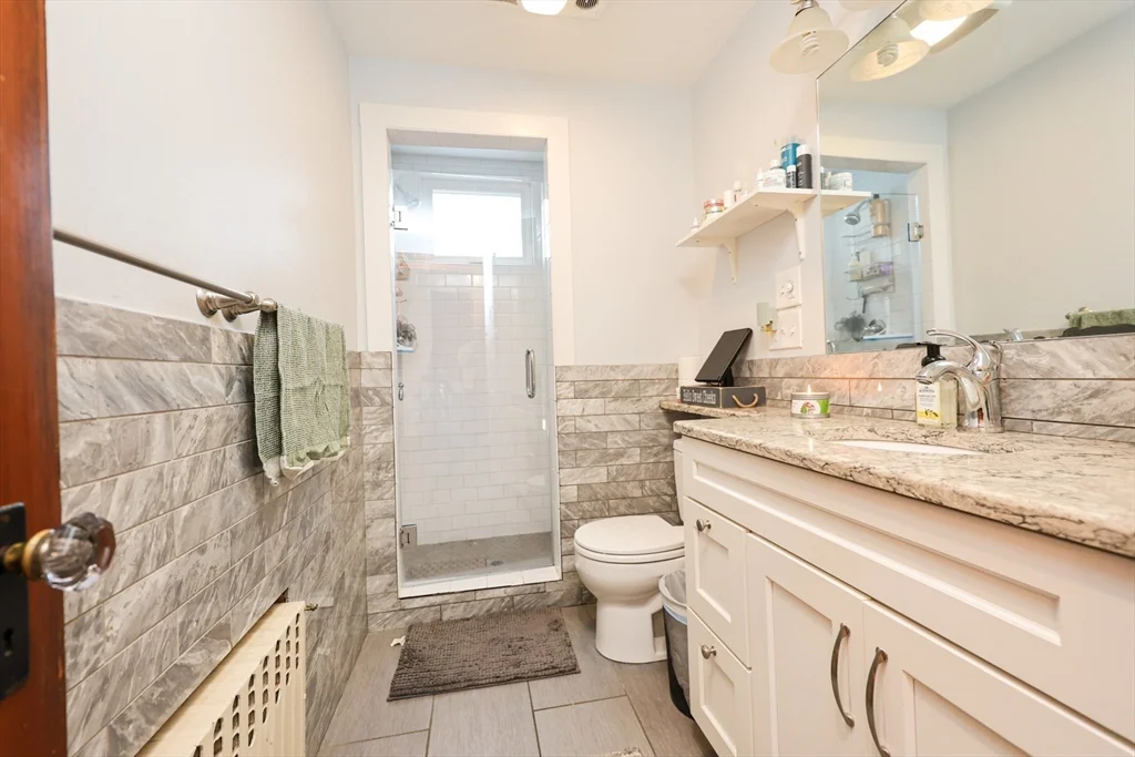 19 Burton Ter, Weymouth