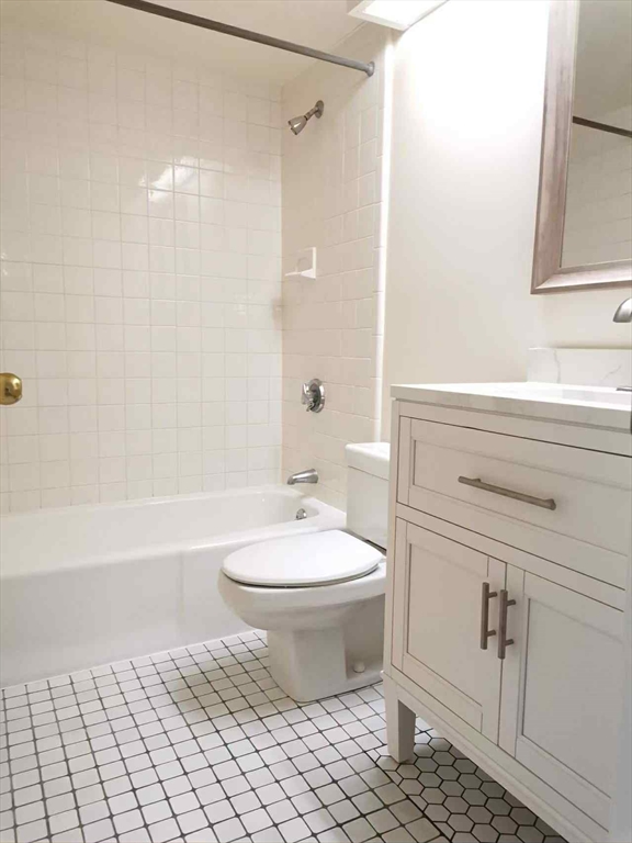 85 Brainerd Rd, Allston