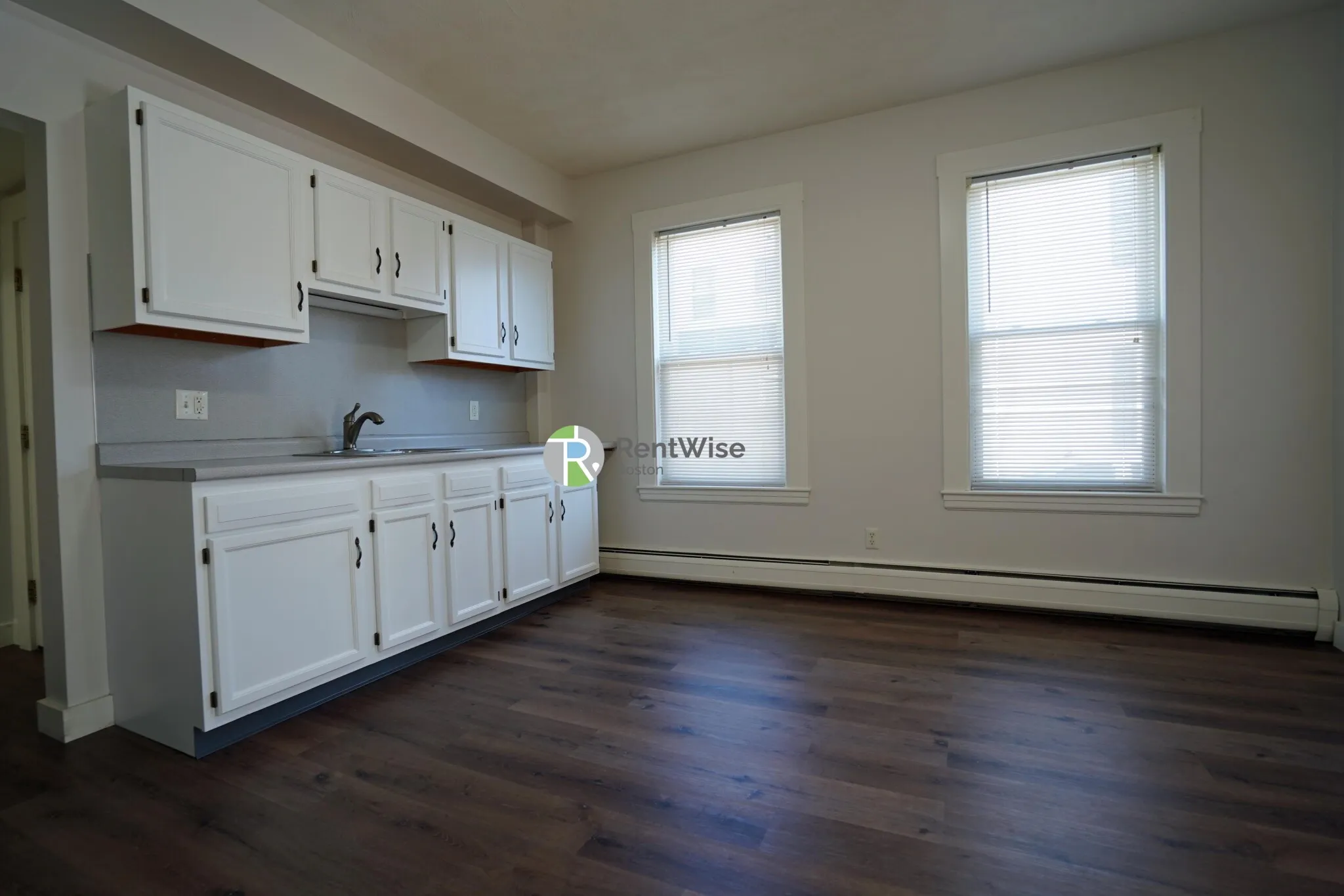 252 Ash St, South Side