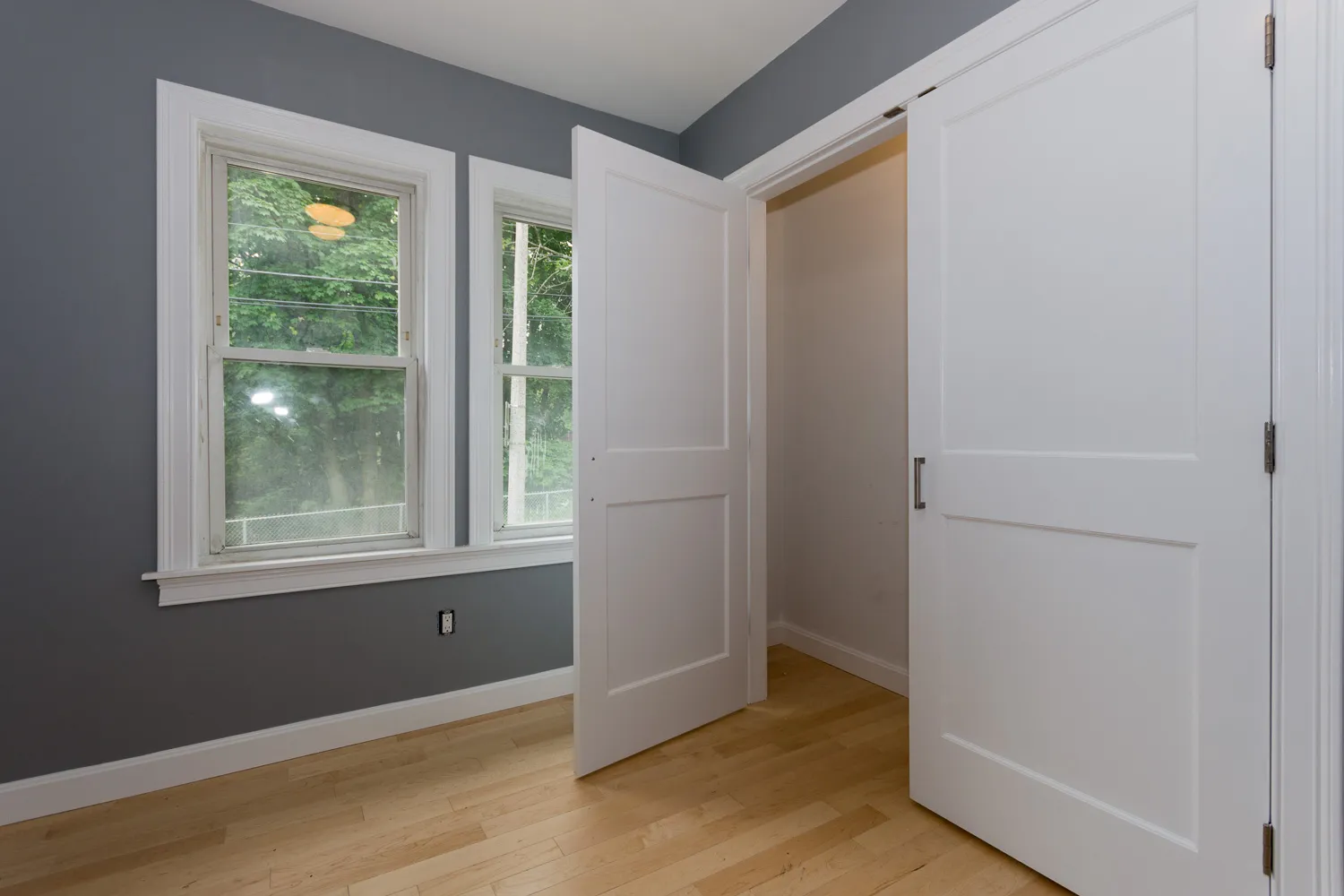 31-33 Thornton St, Roxbury