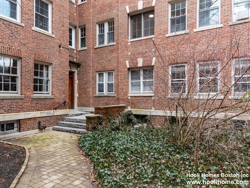 21 Chauncy St, Neighborhood Nine