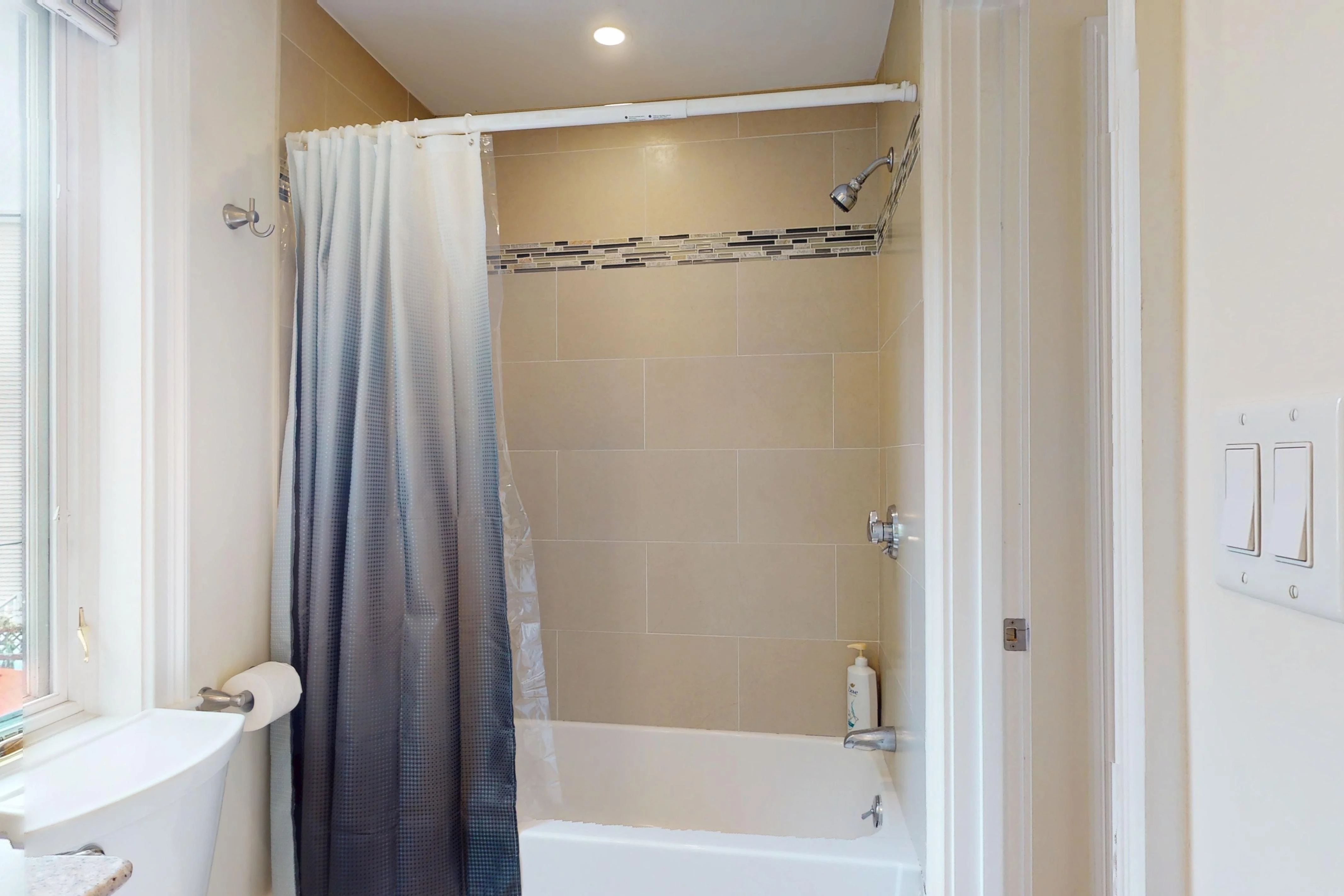 10 Bradbury St, Allston