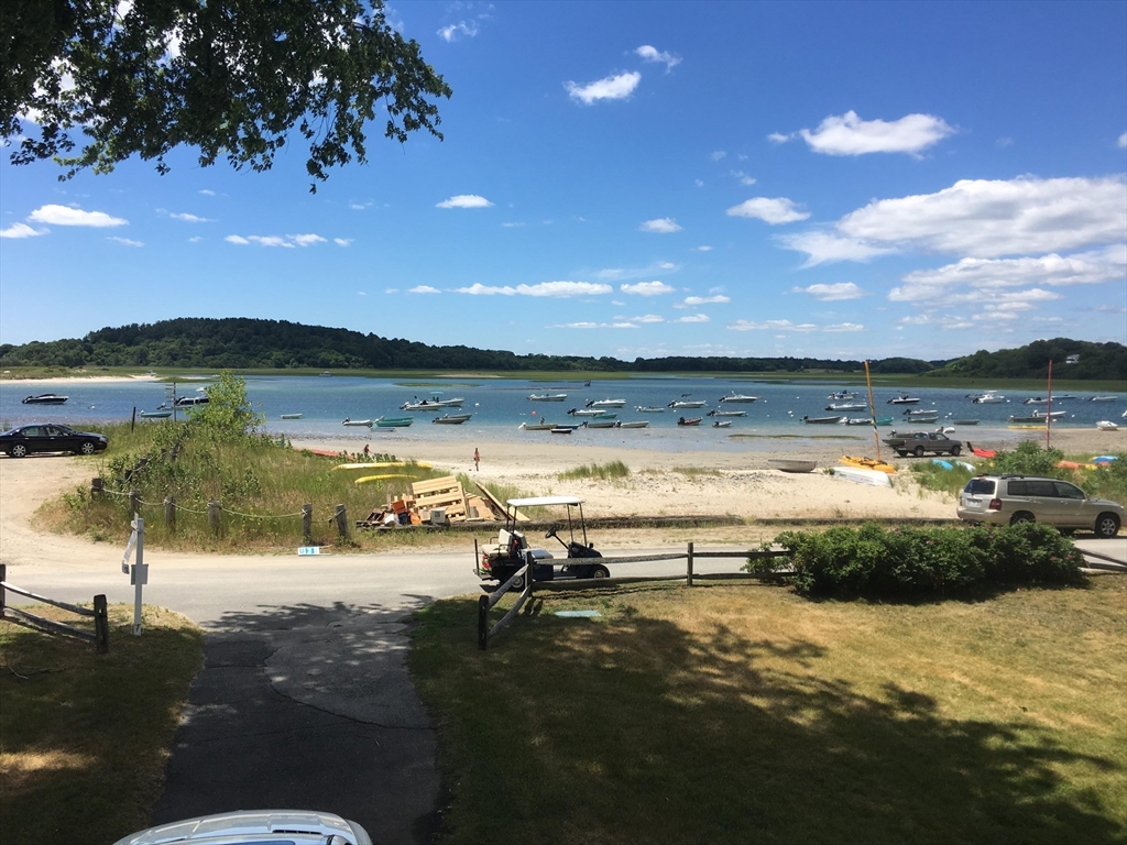 37 River Rd, Little Neck