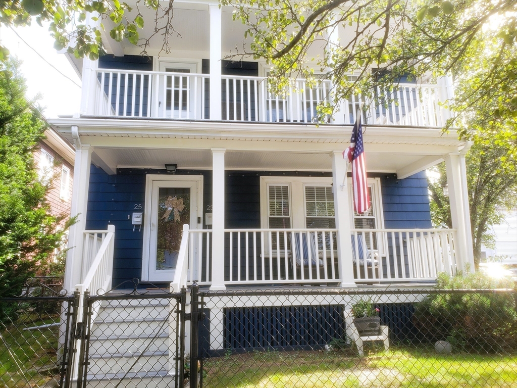 25 Emerald St, Medford