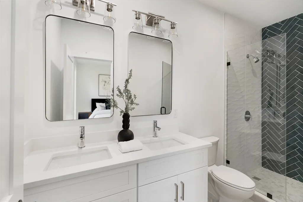 133 Boardman St, East Boston