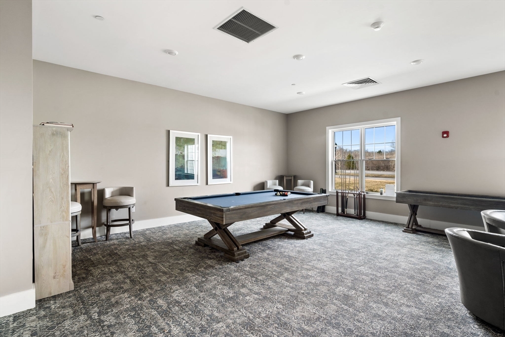 1410 Peters Farm Way, Westborough