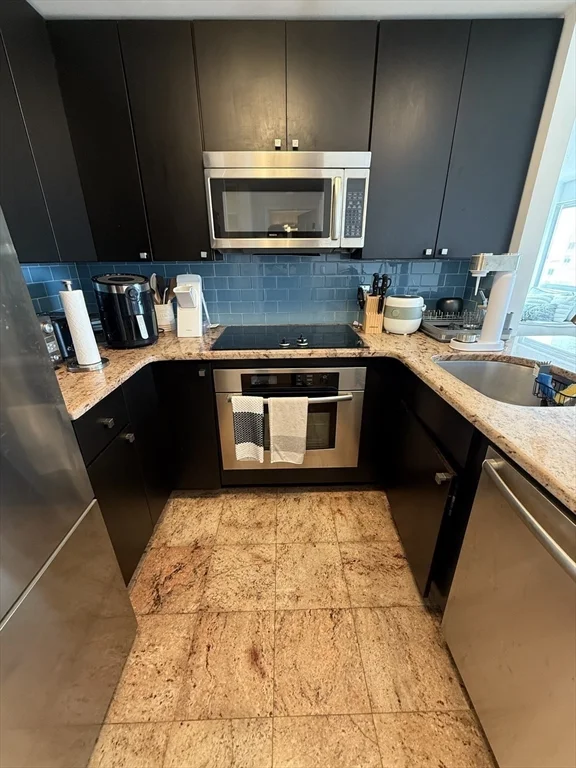 8 Museum Way, East Cambridge