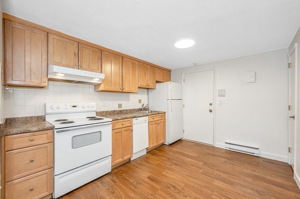 236 Low St, Newburyport