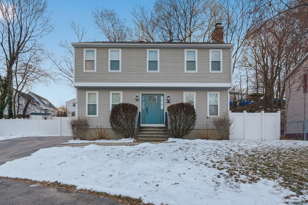 42 Catalpa Cir, Worcester