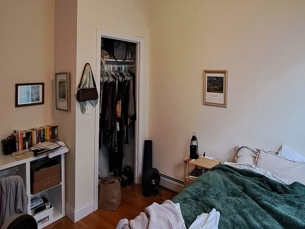 143 Hillside St, Mission Hill