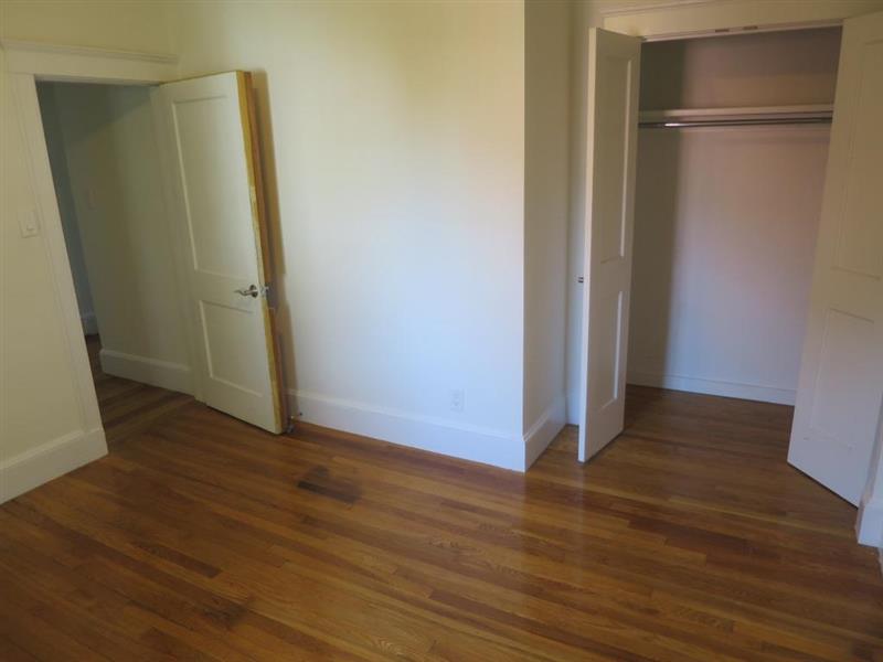 23 Lowell St, Spring Hill