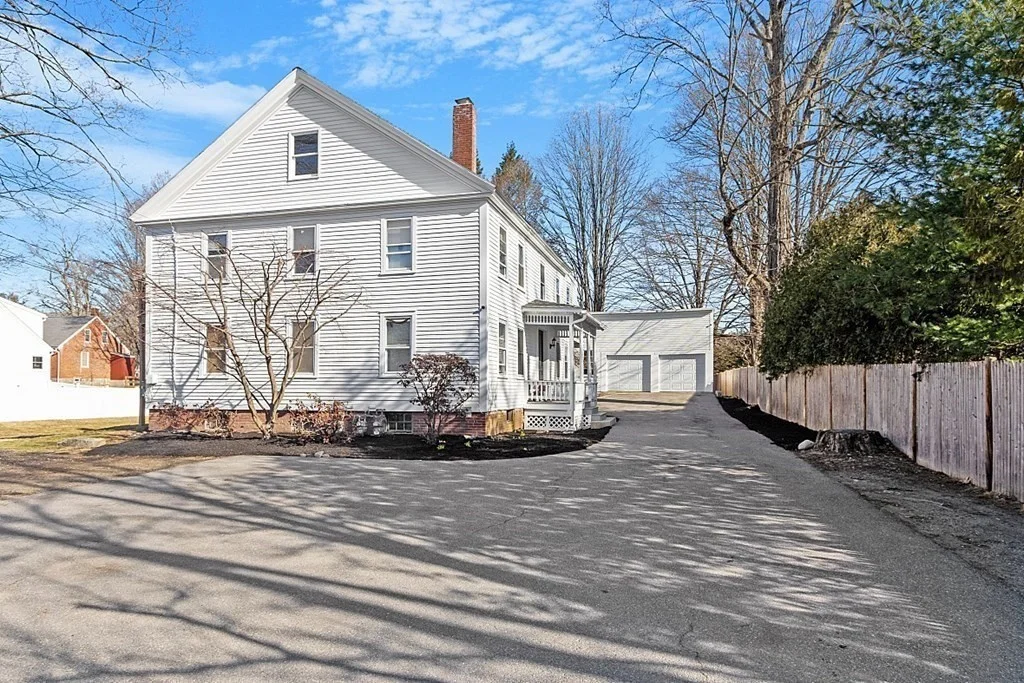 8 Main St, Pepperell