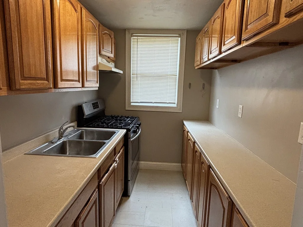 179 Tremont St, New Bedford