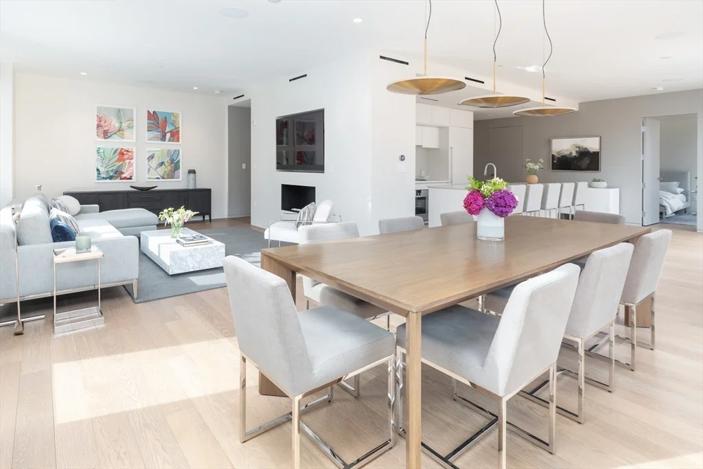 10 Farnsworth, South Boston