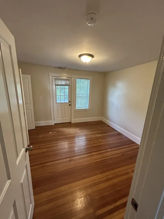 55 Simpson Ave, Tufts