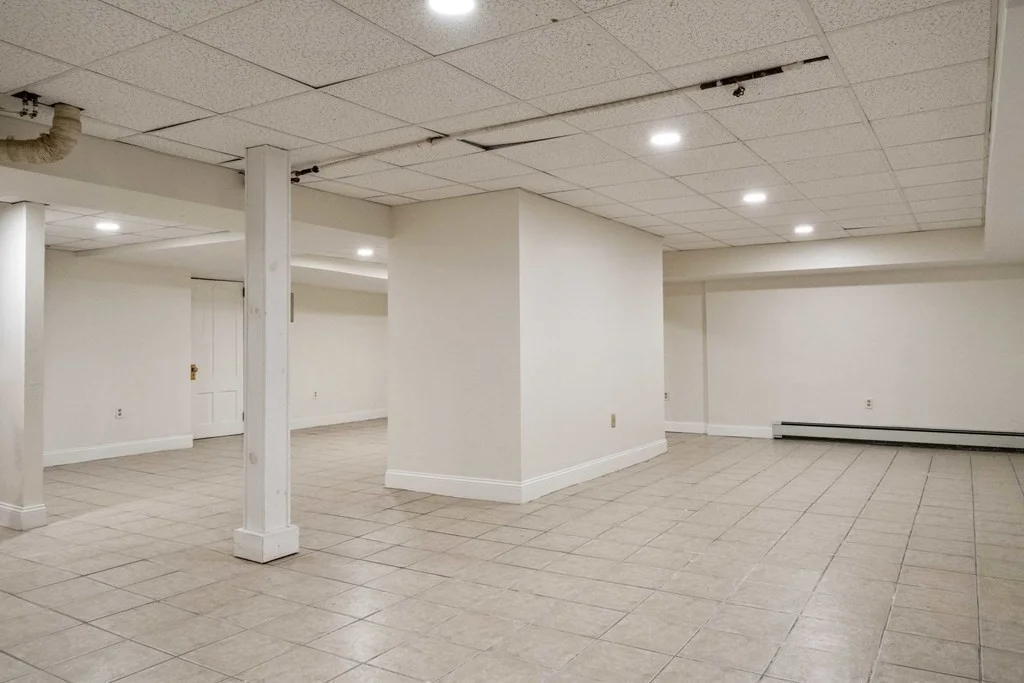 12 Summit Rd, Lexington