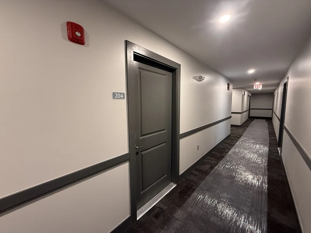 251 Sladen St, Dracut