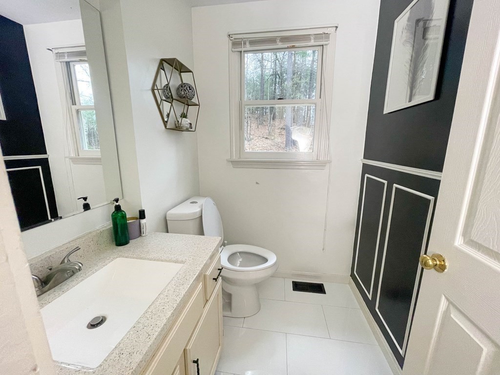 465 Nashua Rd, Groton