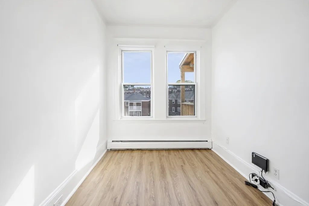 1730 Commonwealth Ave, Brighton