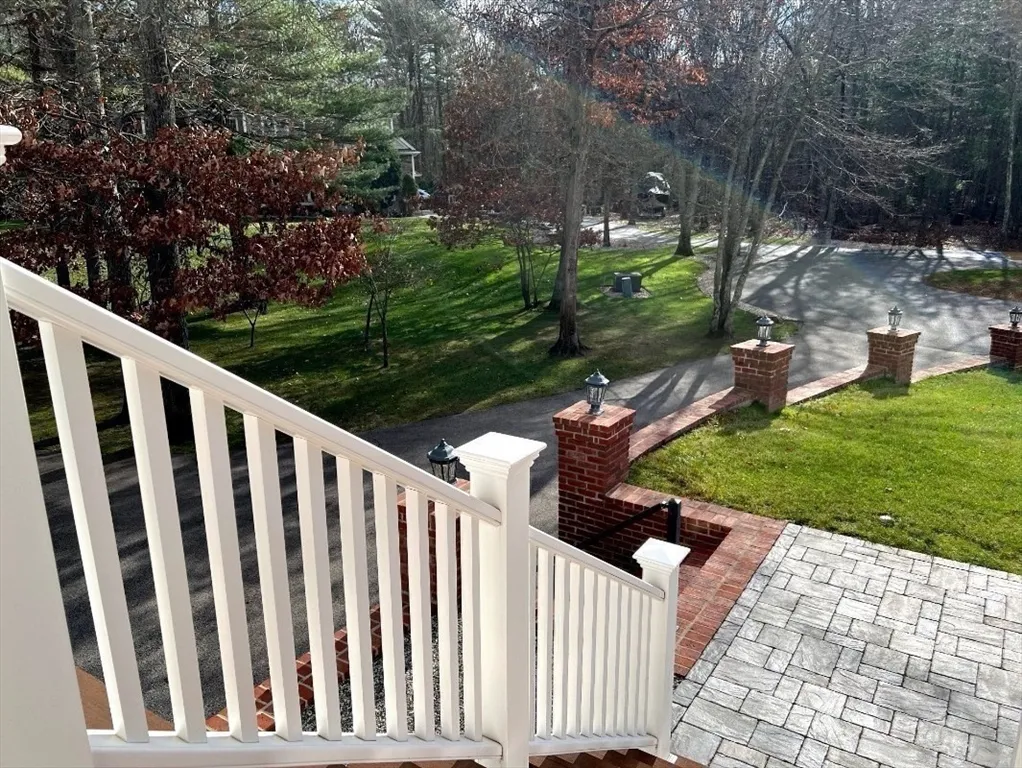 207 John Scott Blvd, Norton