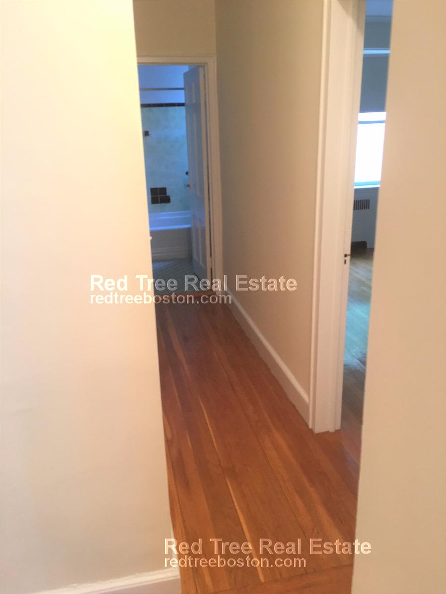 75 Kilsyth Rd, Brighton