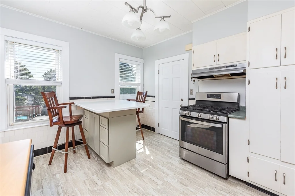 46 Burpee Rd, Swampscott