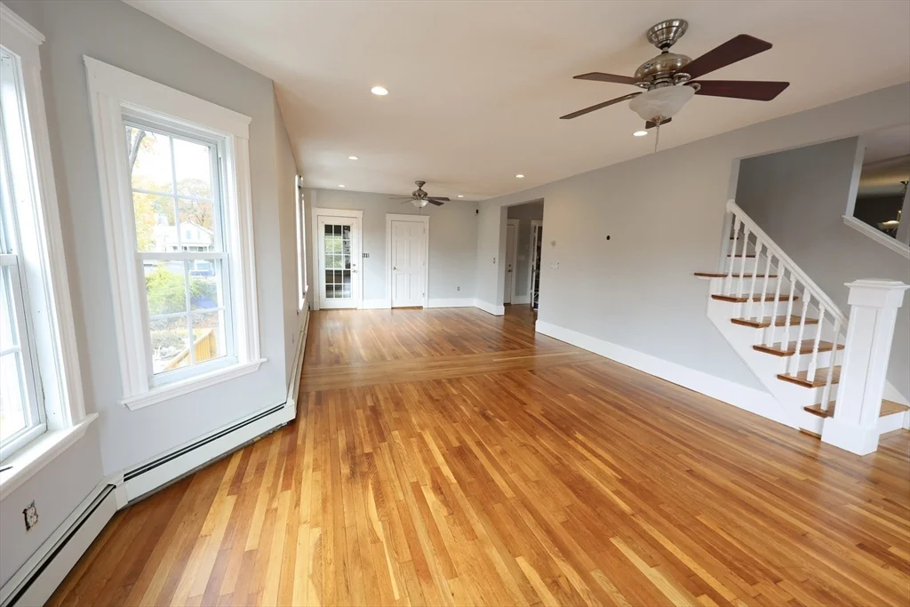 15 Warren, Stoneham