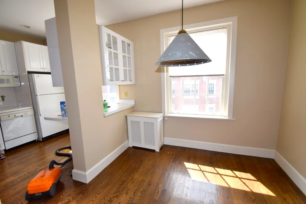 141 Beaconsfield Rd, Brookline