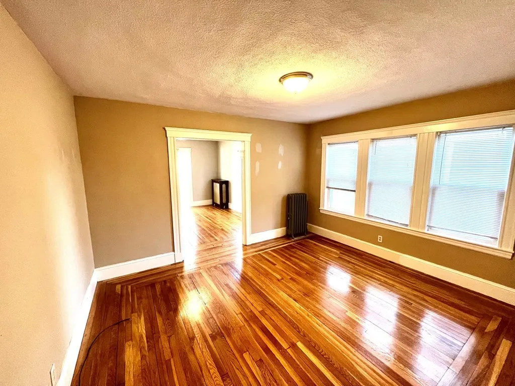 14 Beach Rd, Winthrop