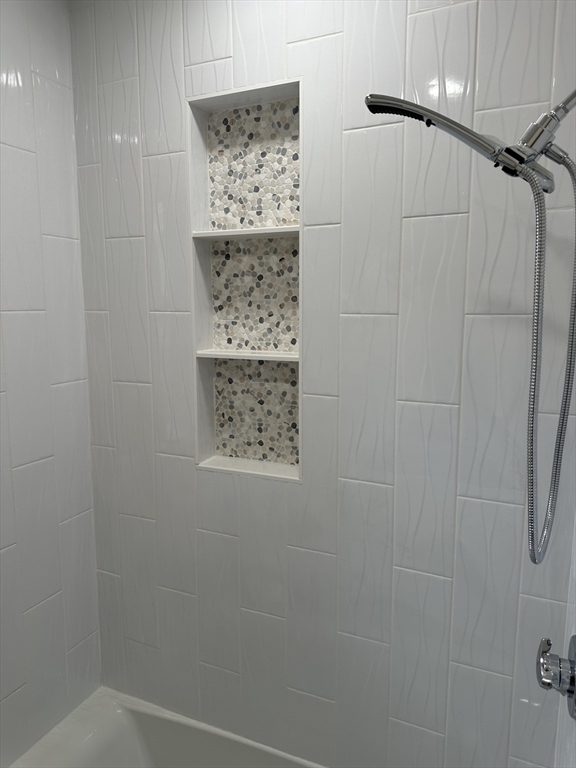 2 Arlington St, Neighborhood Nine