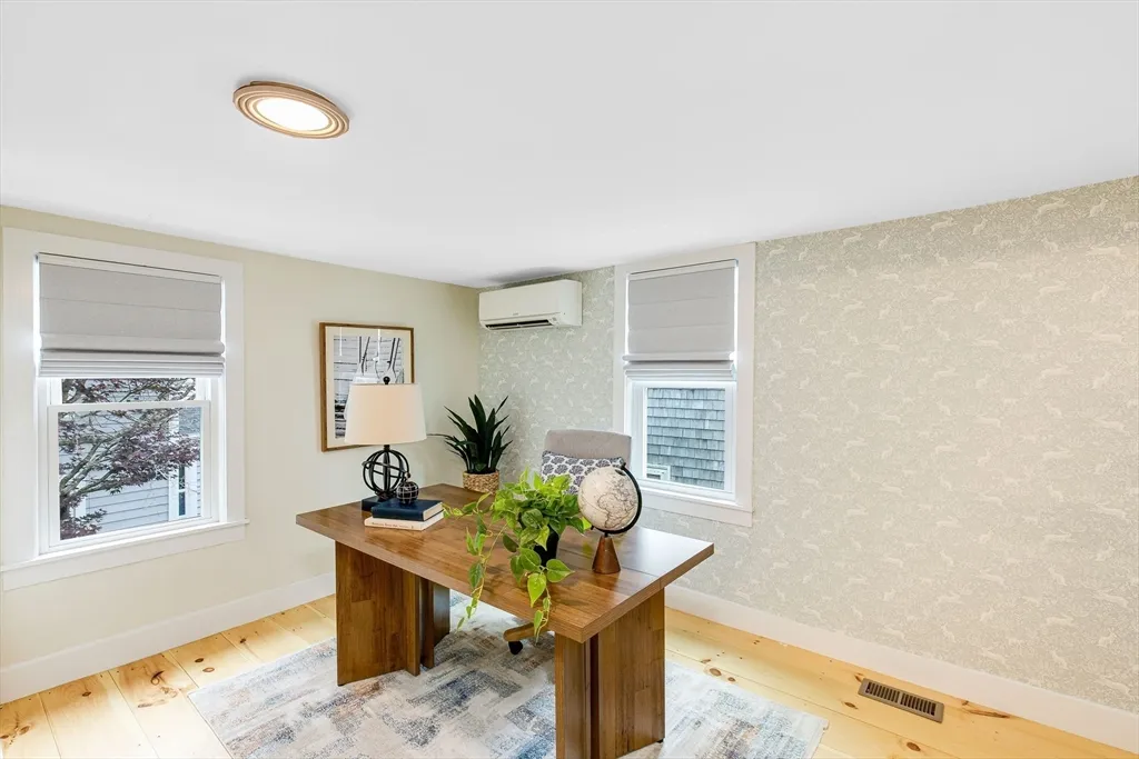 7 Summer St, Newburyport