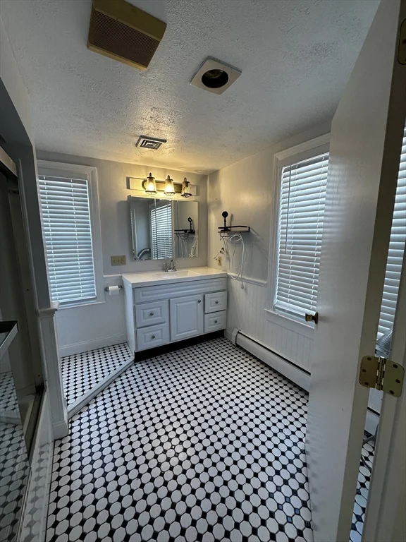 144 E Main St, Westborough