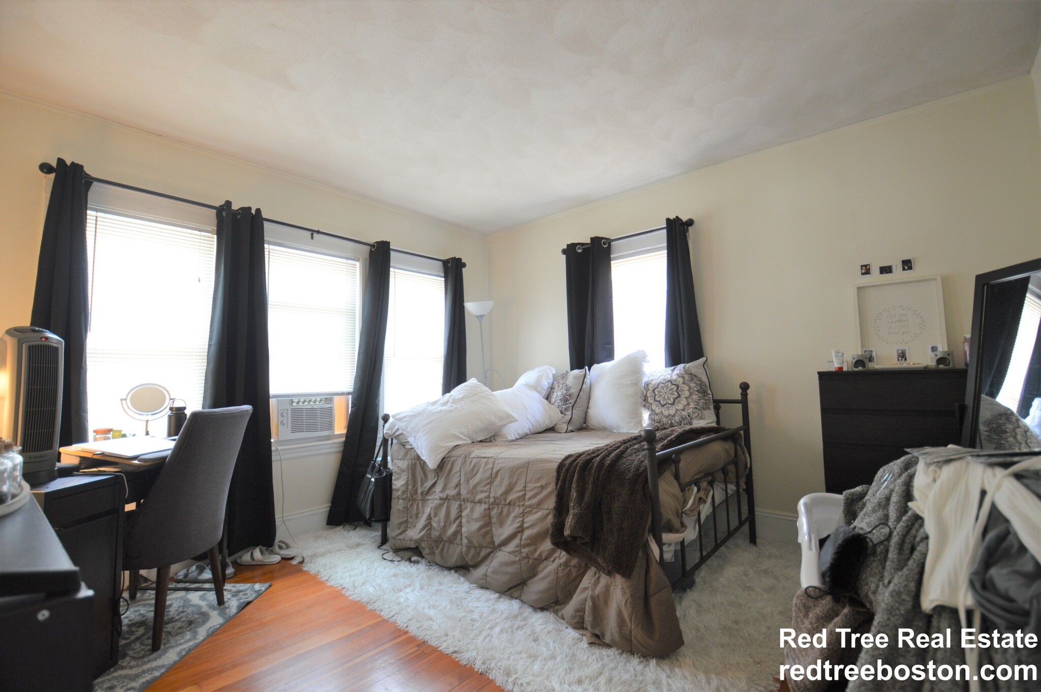 18 Hunnewell Ave, Brighton