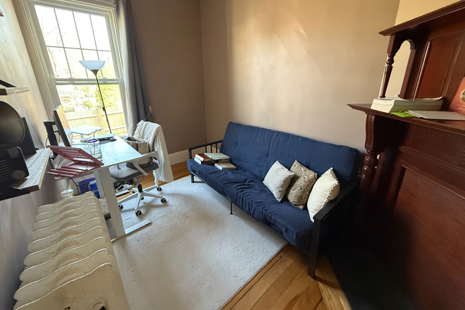 9 Hollis St, Newton Corner