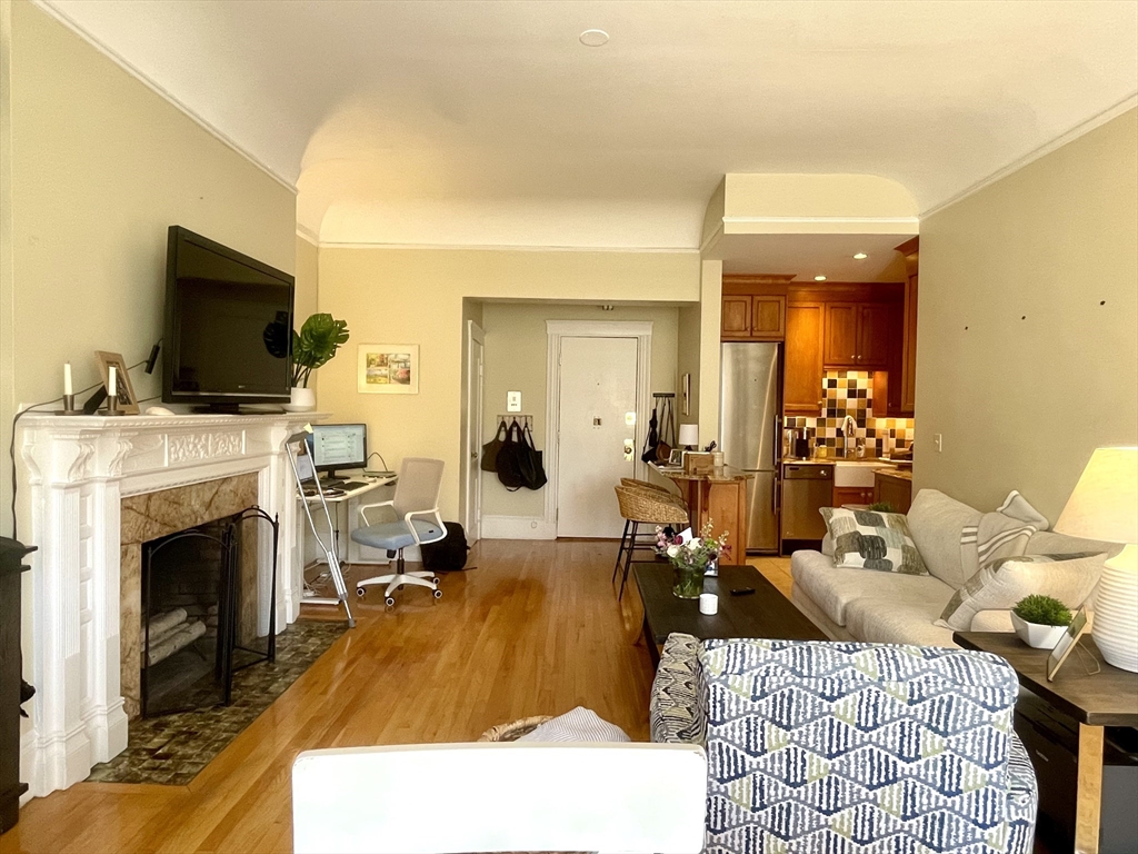 362 Commonwealth Ave, Back Bay