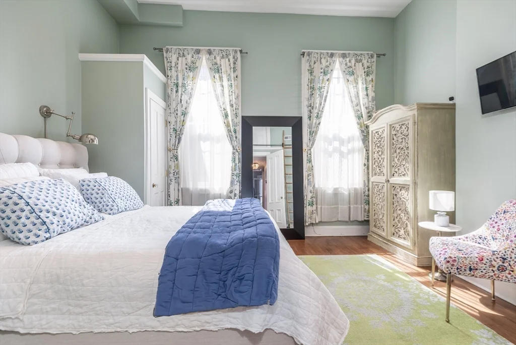 78 W Concord St, South End