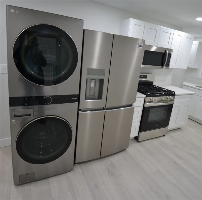 15 Avalon St, Revere