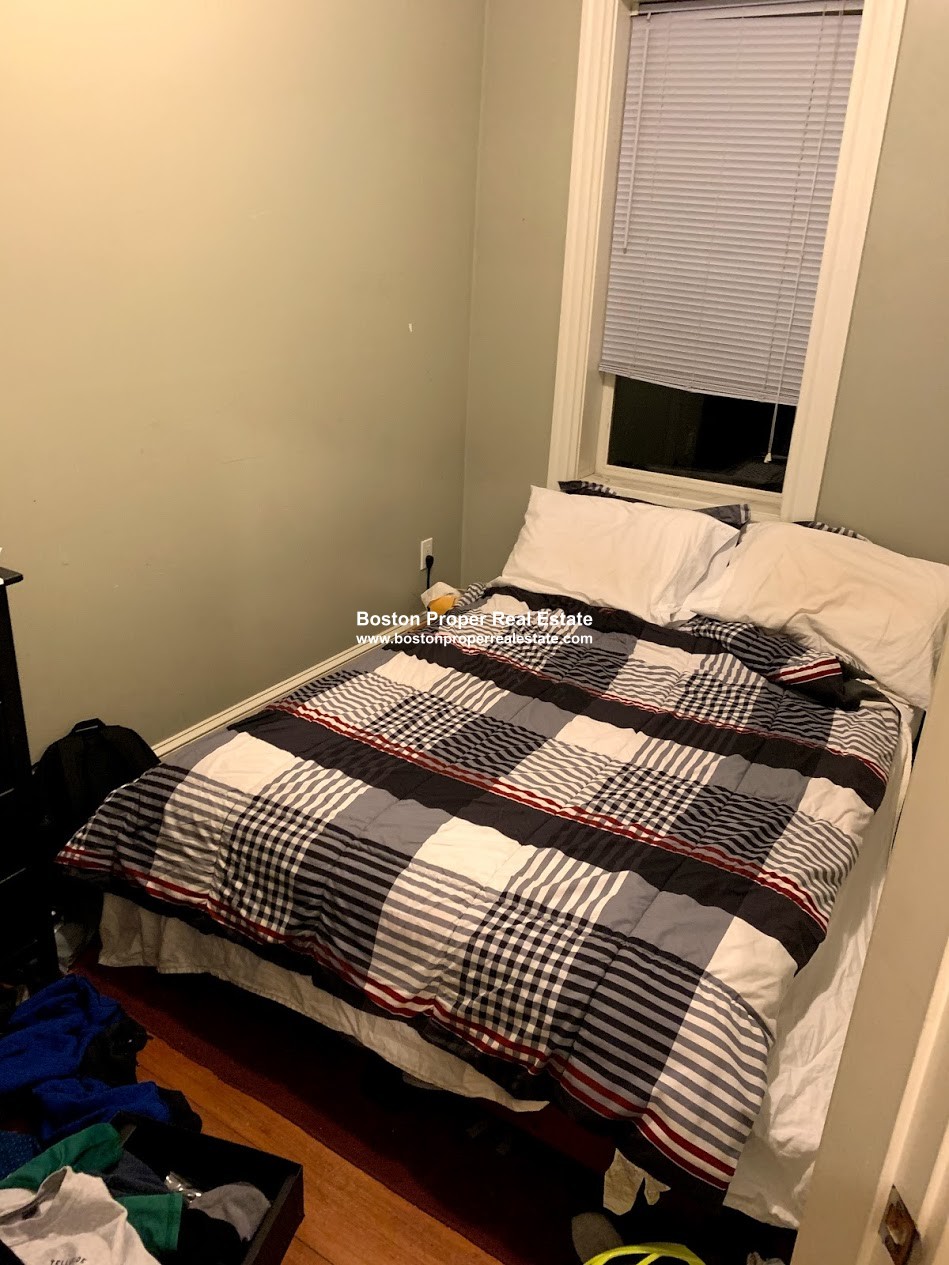 53 Joy St, Beacon Hill