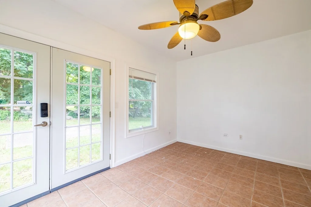 65 Sassamon Ave, Milton