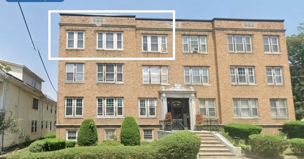 84 Tudor St, Chelsea