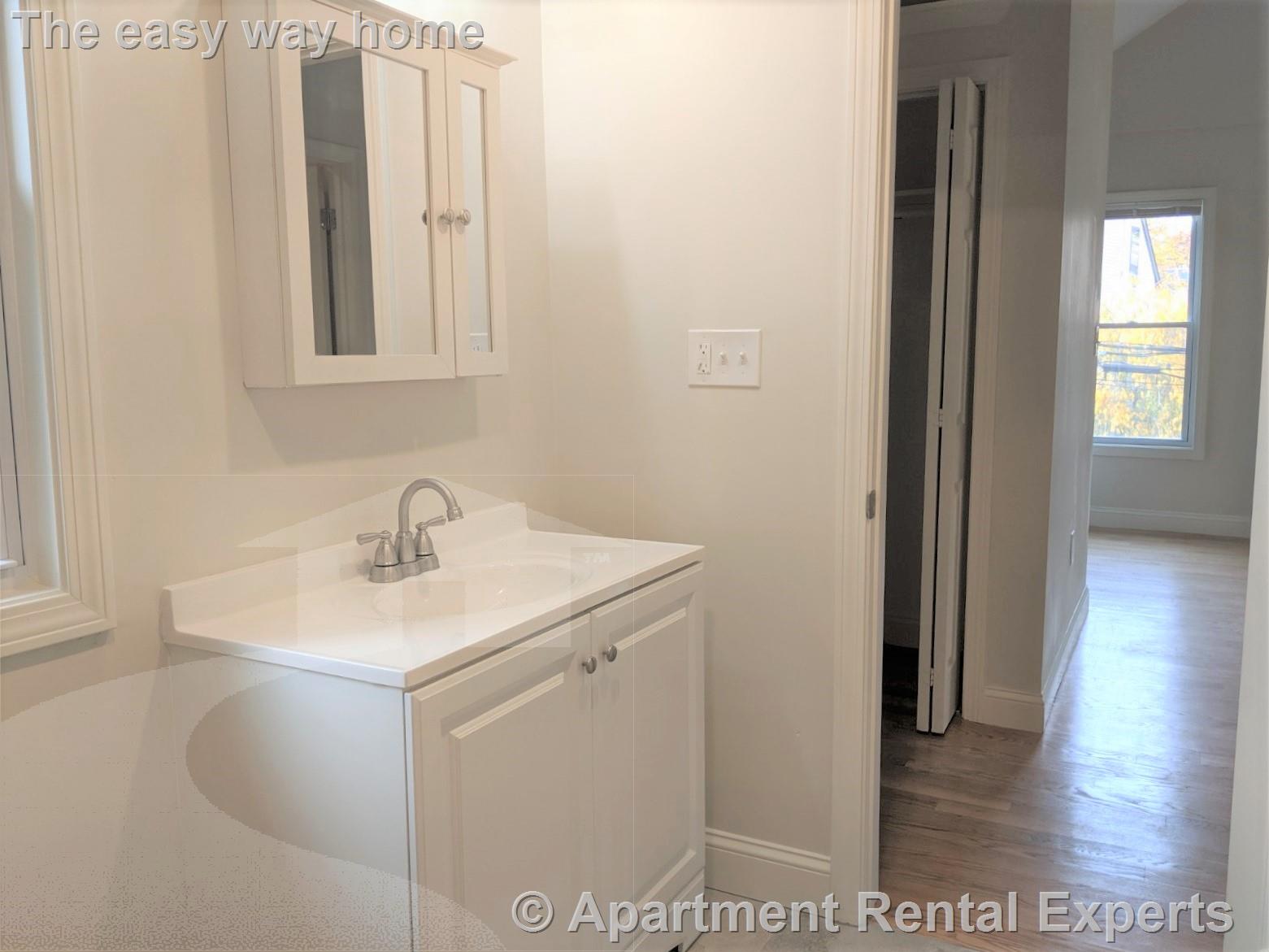 44 Cogswell Ave, Porter Square