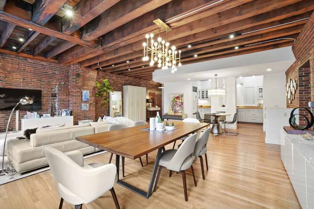 28-32 Atlantic Ave, Waterfront